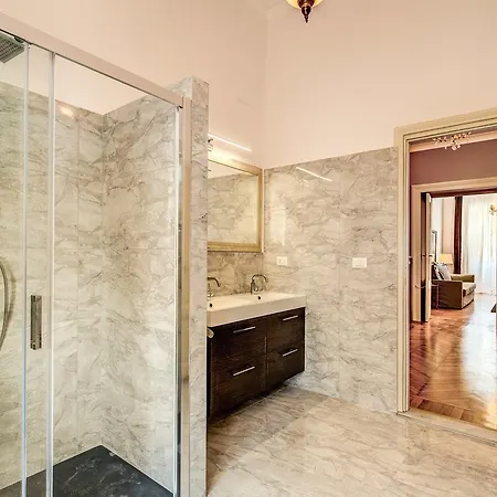 The Great Retro Apartment