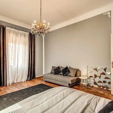The Great Retro Apartment
